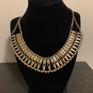 Statement necklace